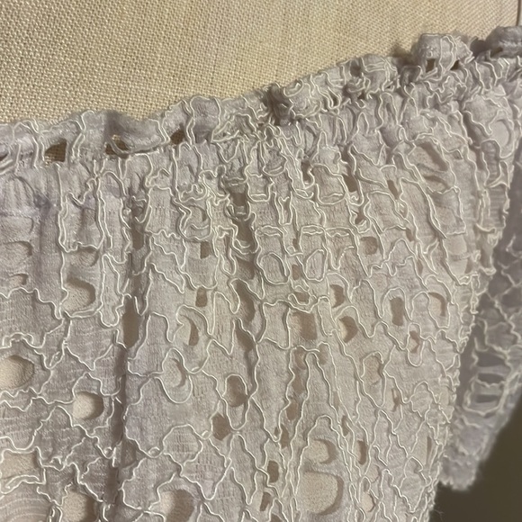 LILLY PULITZER off shoulder scolloped lace top / blouse / shell WHITE size Med - Picture 8 of 13